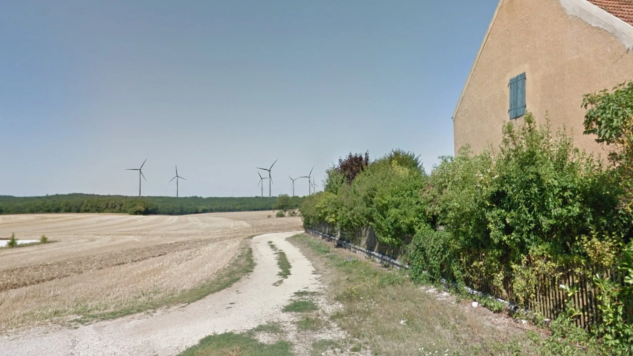 Photomontage of wind turbines in a Burgundy farming landscape